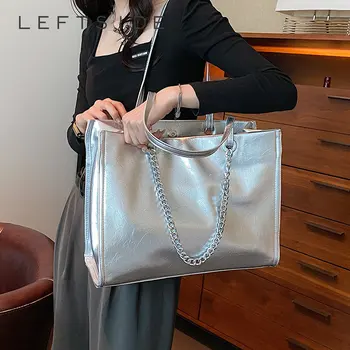LEFTSIDE Y2k Сребрист Дизайн Корейската Мода Голяма Кожена Чанта-Тоут за Жени 2023 Y2K Дамски Чанти от веригата на Женската Чанта през рамо
